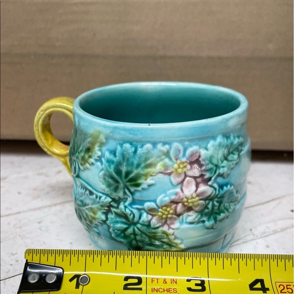 Cute little turquoise mug - Picture 6 of 8